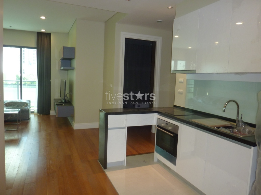 Nice 2 bedroom for rent near BTS Prom Phong, photo 3