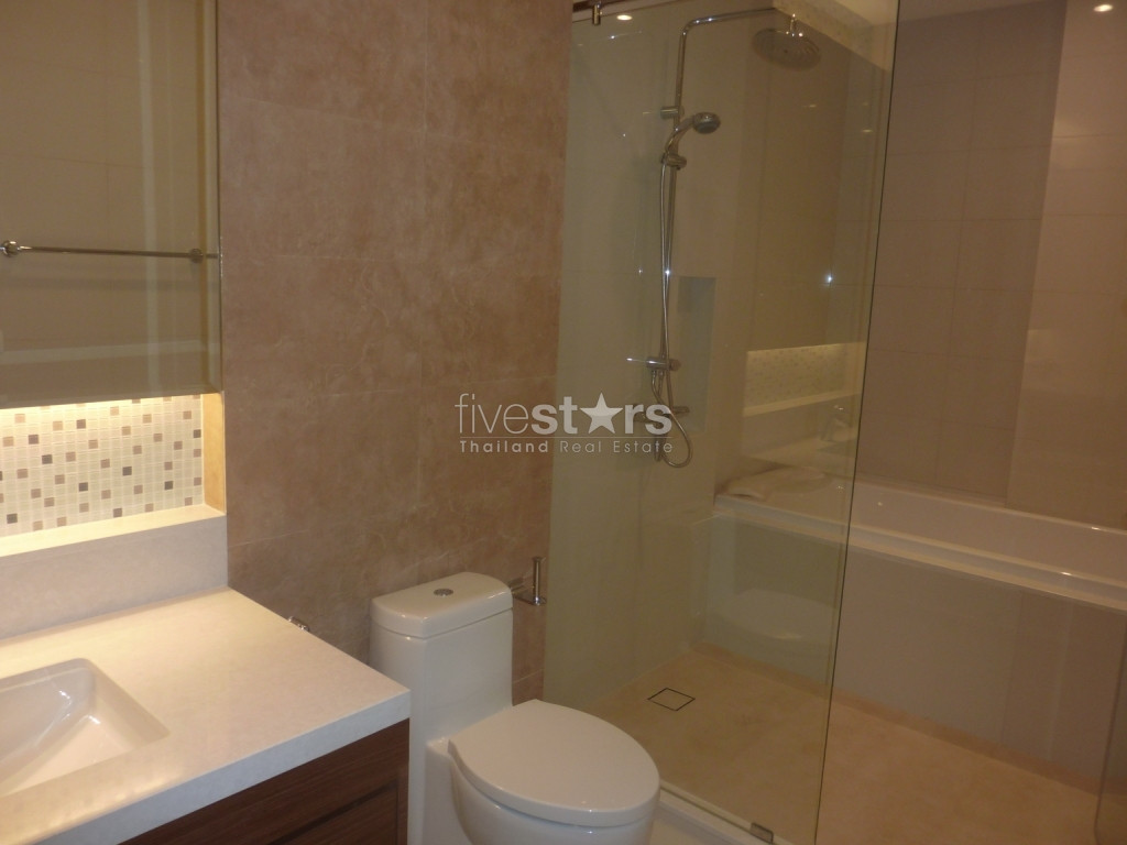 Nice 2 bedroom for rent near BTS Prom Phong, photo 8