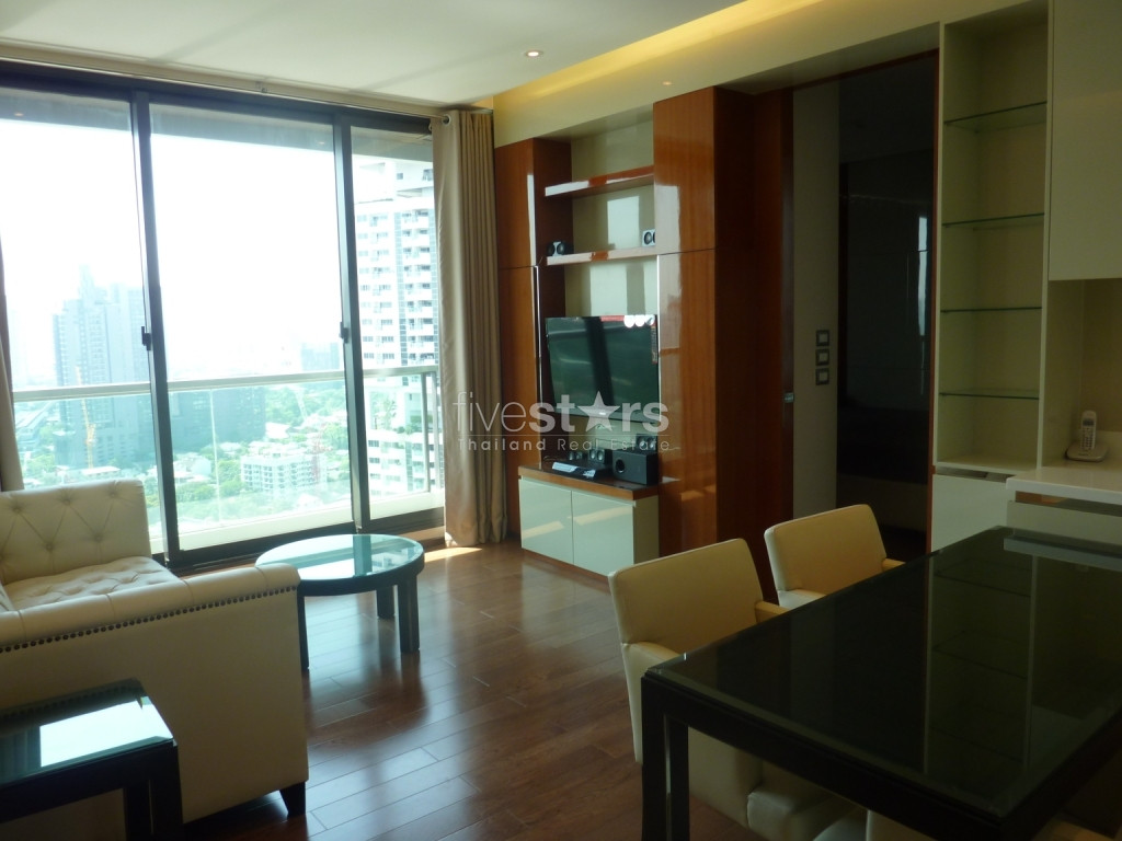Appartement 2 chambres à louer proche BTS Phrompong