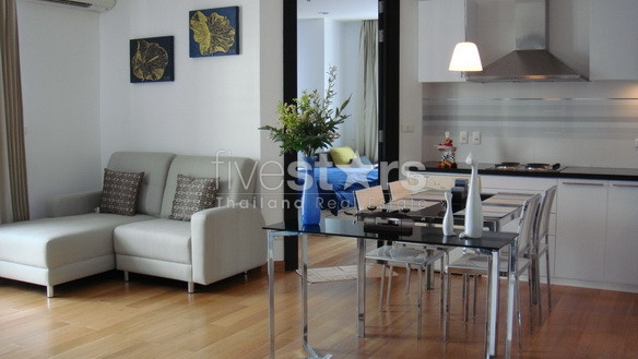 Appartement 2 chambres à louer à 300 mètres du BTS Asoke