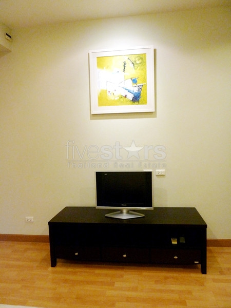 Appartement 2 chambres sur Sukhumvit pres des stations de BTS et de MRT, photo 2