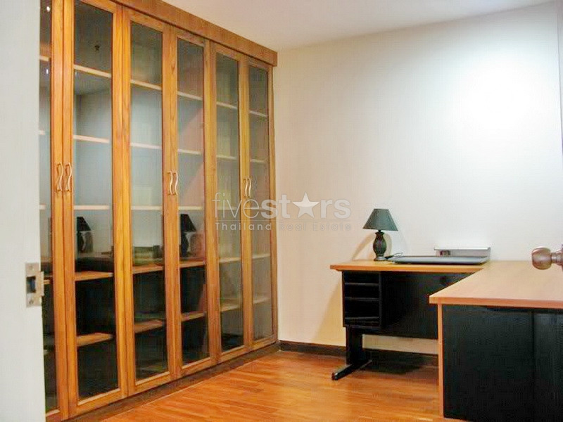 appartement avec 2 chambres proche BTS Prompong, photo 7
