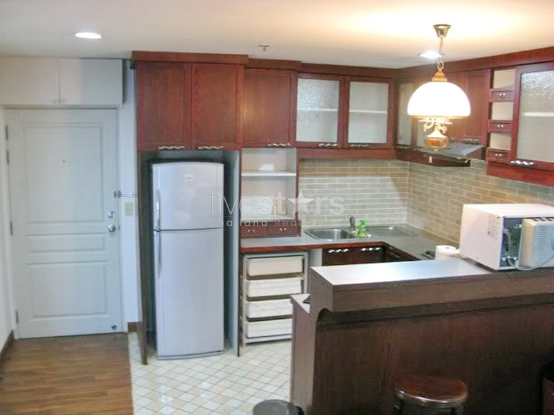 appartement avec 2 chambres proche BTS Prompong, photo 4