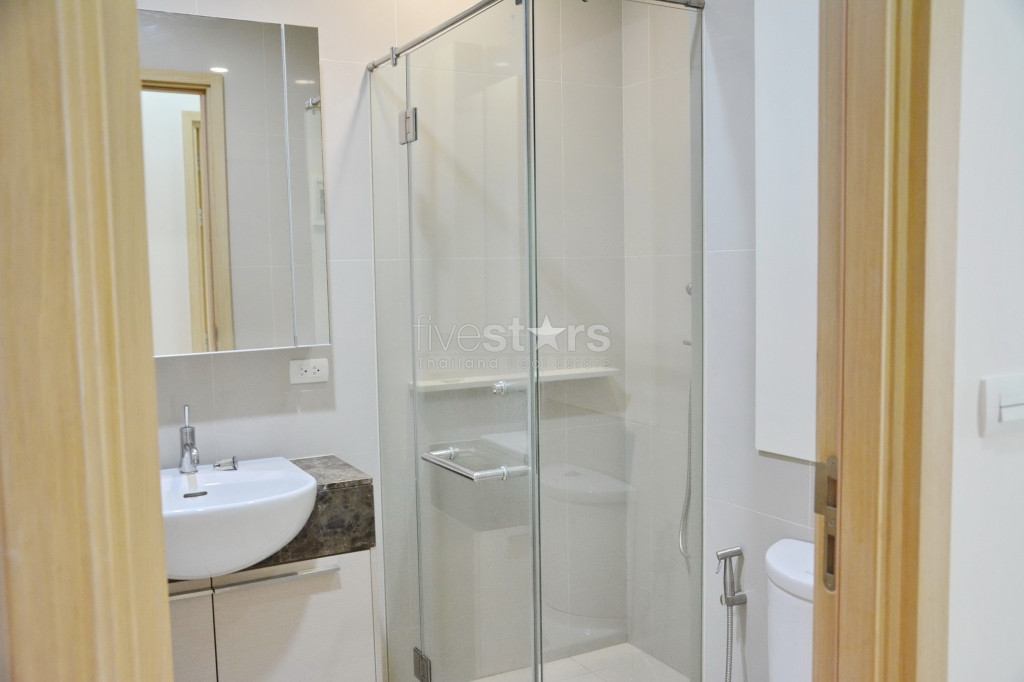 Appartement moderne 2 chambres quartier Phromphong, photo 8