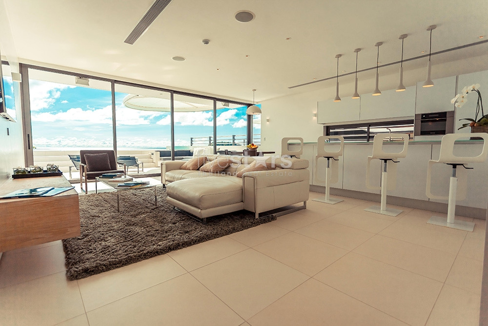luxury oceanfront apartment for sale at Kata Beach, photo 2