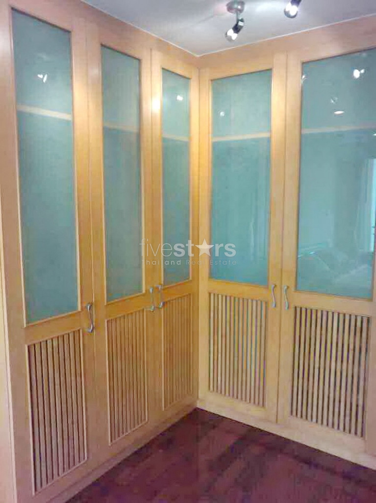2 bedroom furnished condominium near Asoke BTS and Sukhumvit MRT, photo 8