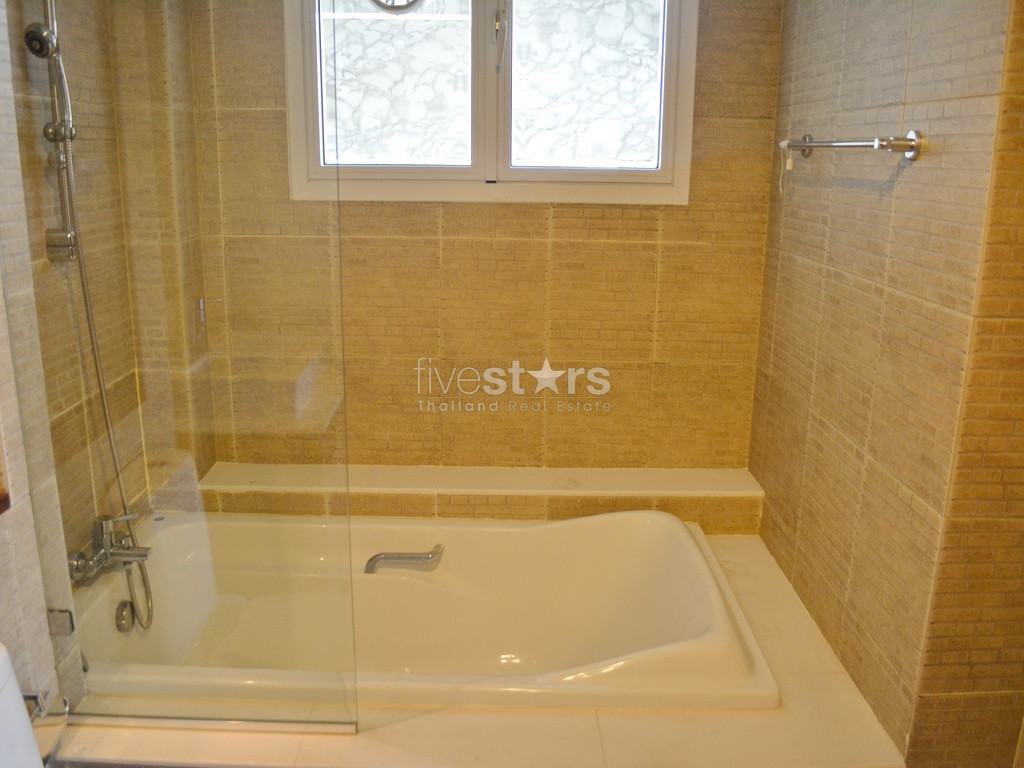 Grand appartement 2 chambres proche BTS Ekamai, photo 8
