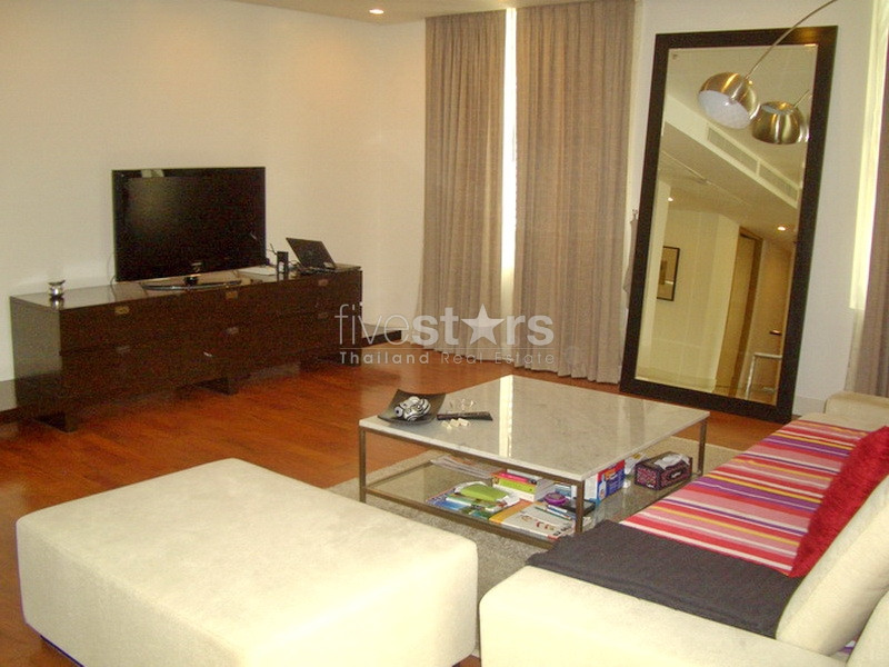 2 bedroom condominium for rent close to BTS and MRT, photo 2