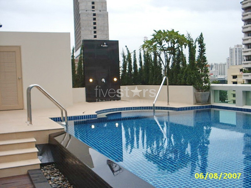 2 bedroom condominium for rent close to BTS and MRT, photo 10