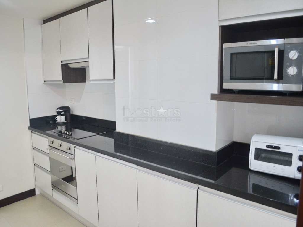 3 bedroom condo for rent on Asoke, photo 4