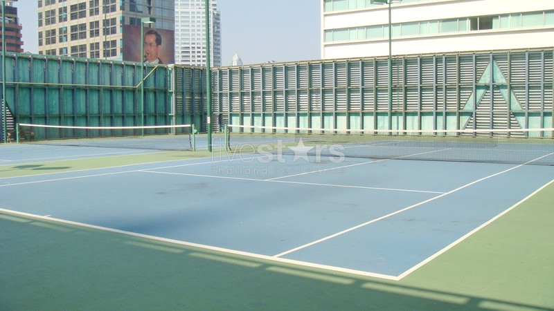 2 bedroom modern condominium on Sathorn Road, photo 11