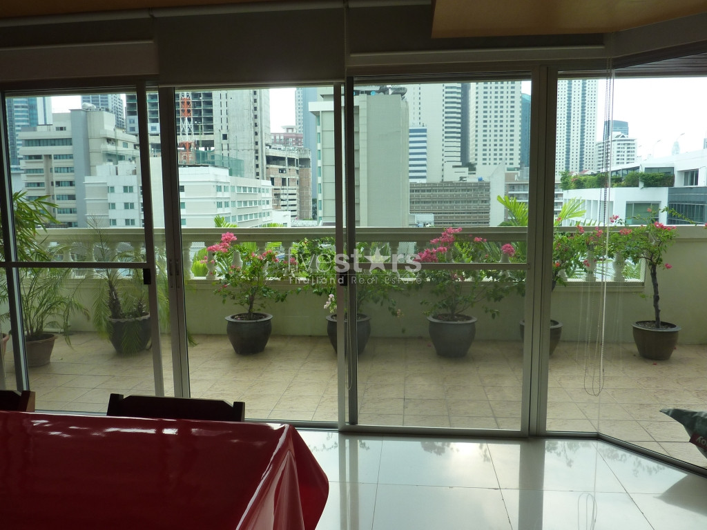 appartement spacieux avec 4 chambres proche BTS Phrompong, photo 7