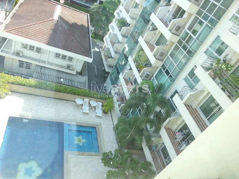 Bel appartement 2 chambres quartier Phromphong