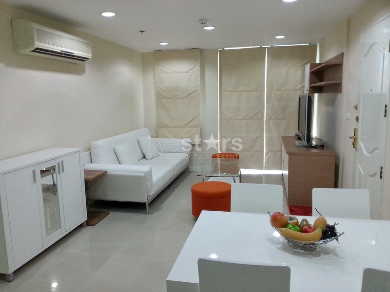 Bel appartement 2 chambres quartier Phromphong, photo 2