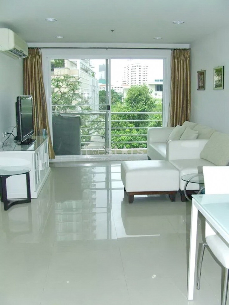 Bel appartement 2 chambres quartier Phromphong, photo 3