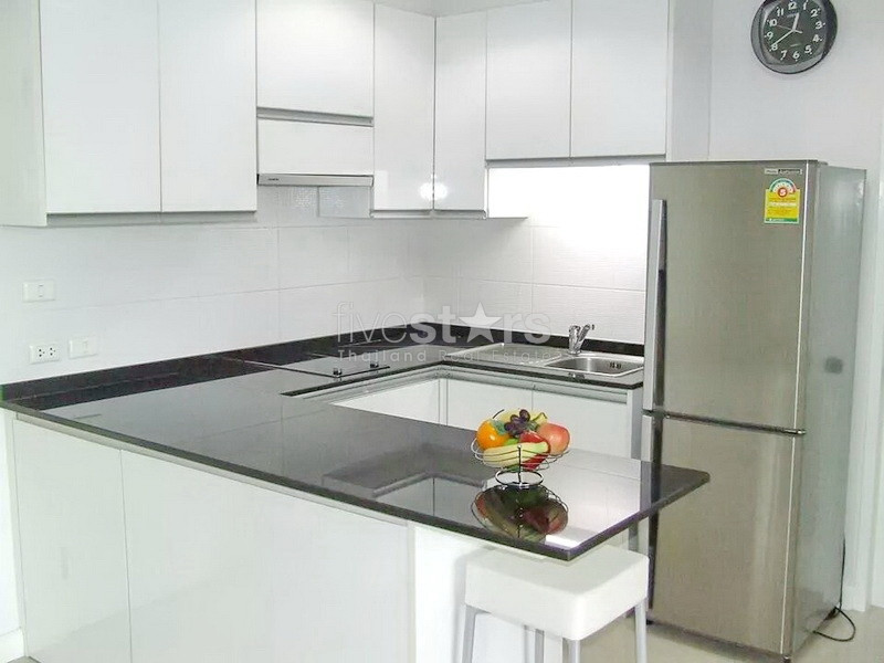Bel appartement 2 chambres quartier Phromphong, photo 5
