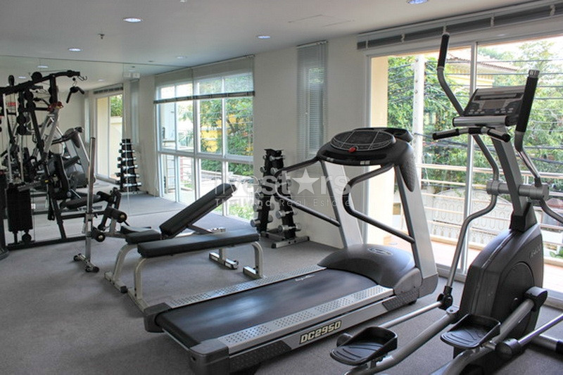 2 bedroom low rise condominium for rent close to BTS Prompong, photo 8