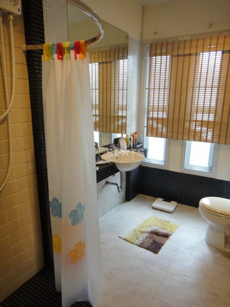 3 bedroom private house with garden in Ekamai area, photo 13