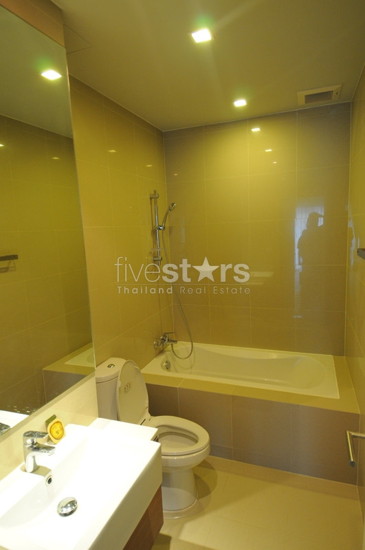 Beautiful One Bedroom located on Sukhumvit 26, photo 6