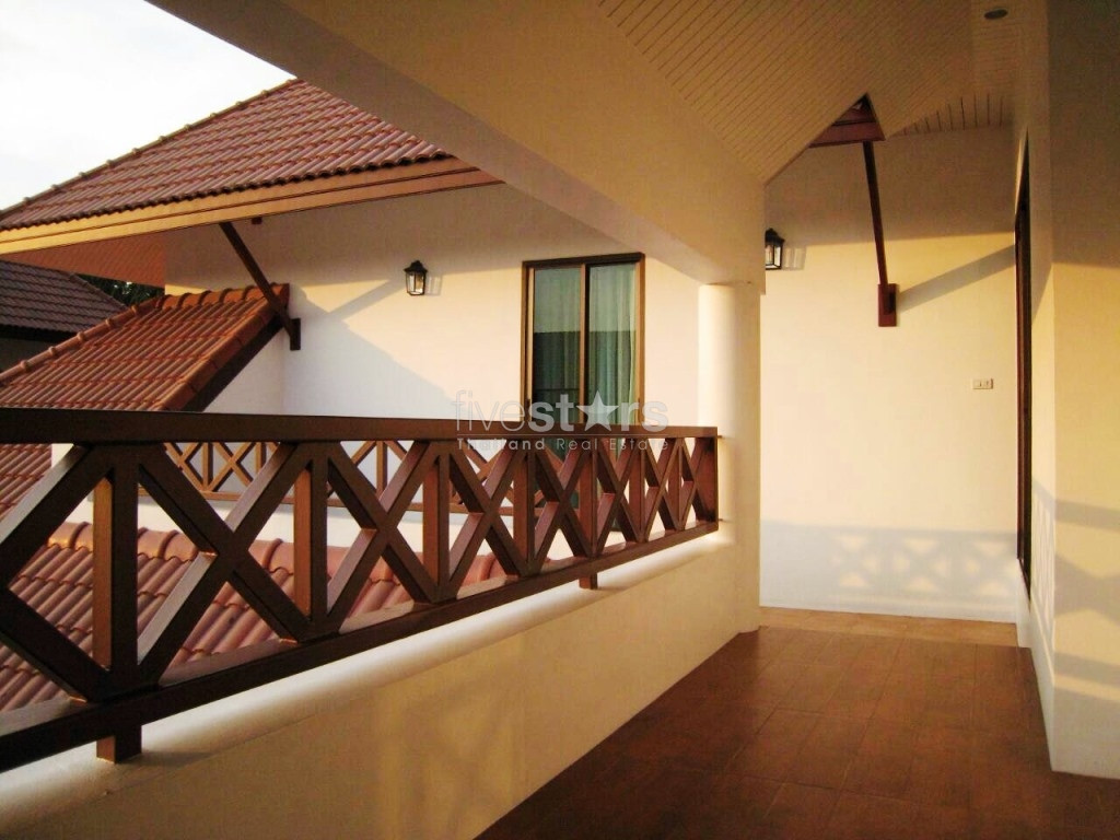 Belle maison de 4 chambres avec piscine privée, photo 10