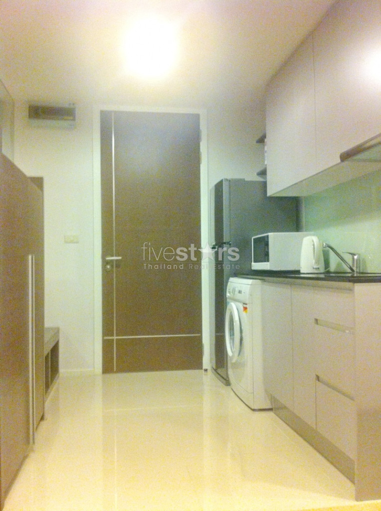 Appartement 1 chambre haut en étage quartier Nana, photo 3