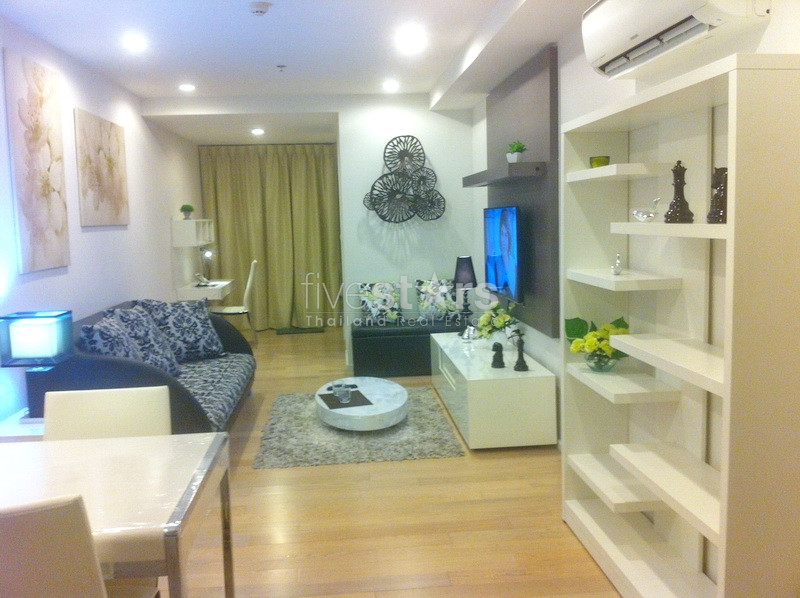 Appartement 1 chambre haut en étage quartier Nana