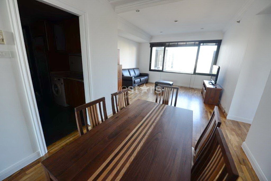 Grand appartement 2 chambres bien situé sur Suan Plu, photo 4