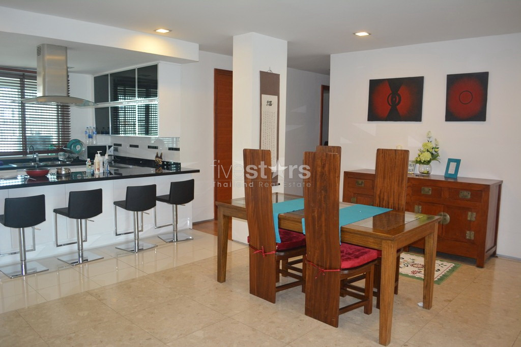 3 bedroom pet friendly for rent on Phra Khanong, photo 3
