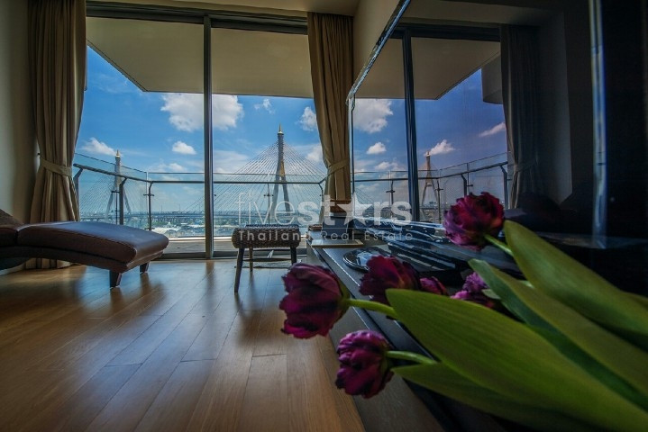 Beautiful 2 Bedroom High Rise Condominium Riverside, photo 2