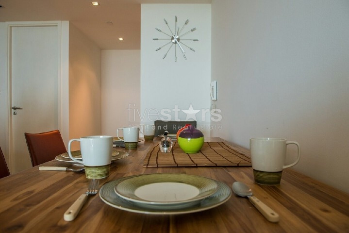 Beautiful 2 Bedroom High Rise Condominium Riverside, photo 9