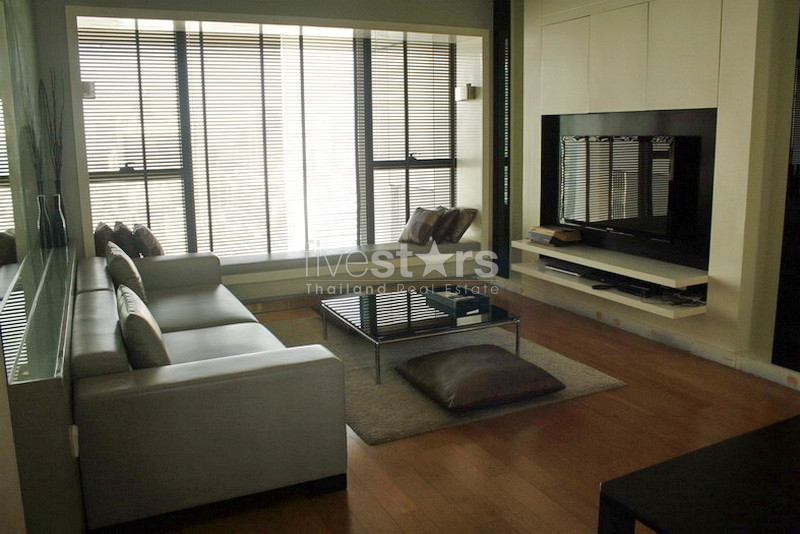 2 bedroom high end condo in the heart of Sathorn