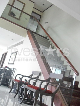3 bedroom duplex condominium for rent close to BTS Phromphong, photo 4
