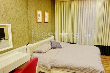 Appartement moderne avec vue dégagée sur la ville, photo 3
