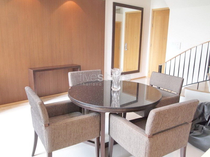 2 bedroom duplex condominium close to BTS Chong Nonsri, photo 2