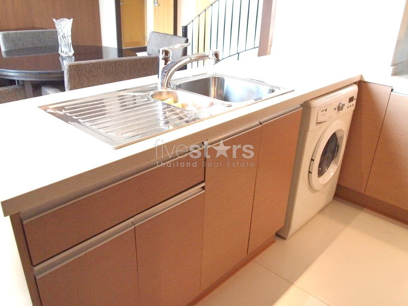 2 bedroom duplex condominium close to BTS Chong Nonsri, photo 5