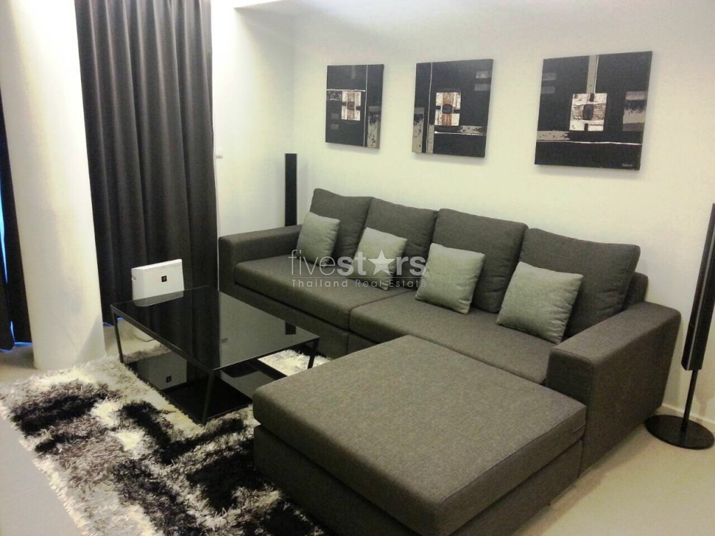 1 bedroom condo for rent close to The BTS Phloen Chit
