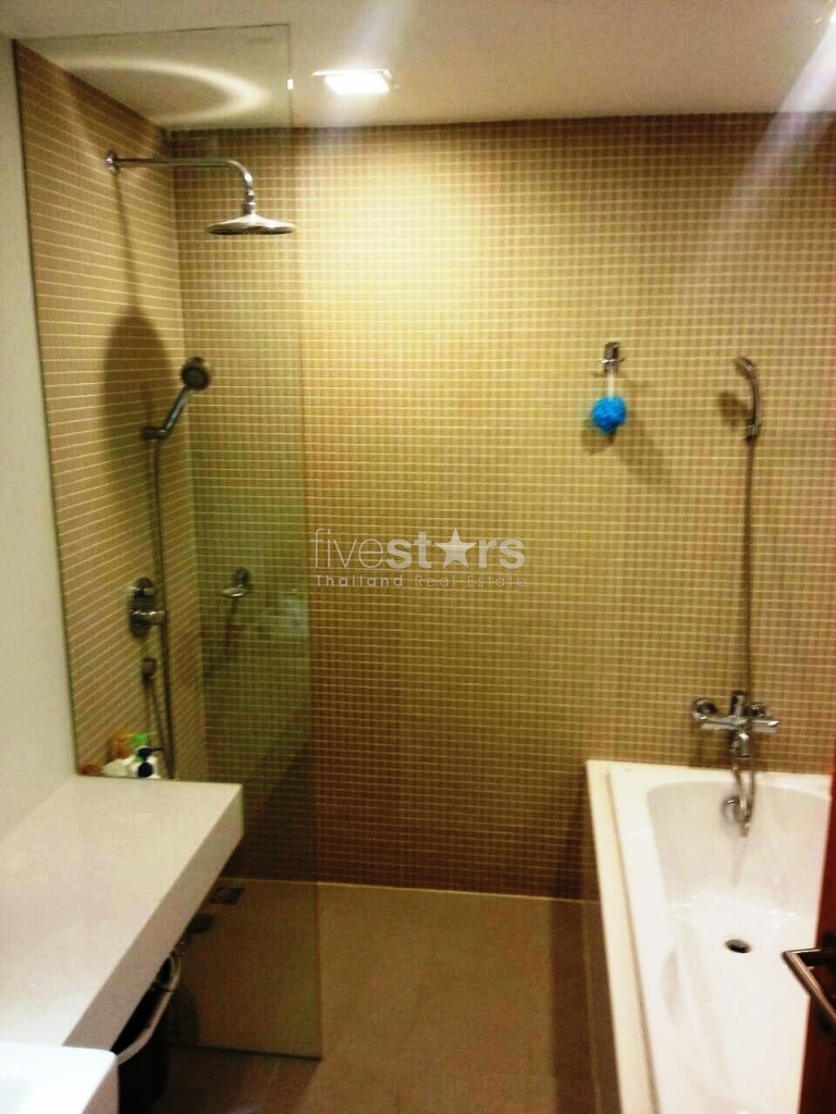 1 bedroom condo for rent close to The BTS Phloen Chit, photo 6