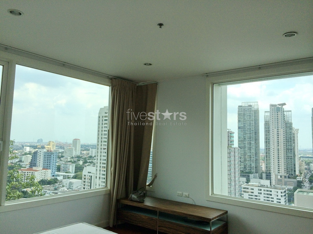 Superbe 2 chambres avec vue de Bangkok proche BTS Phrompong, photo 6