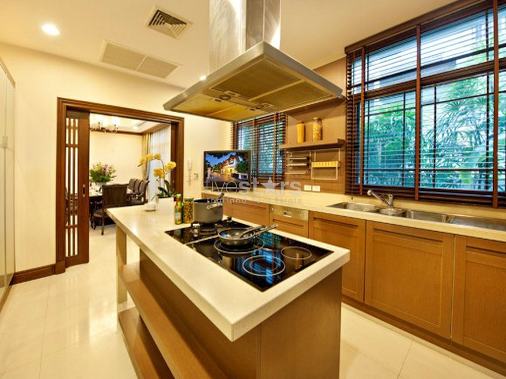 4-bedroom exclusive property with private pool in Sathorn, photo 15