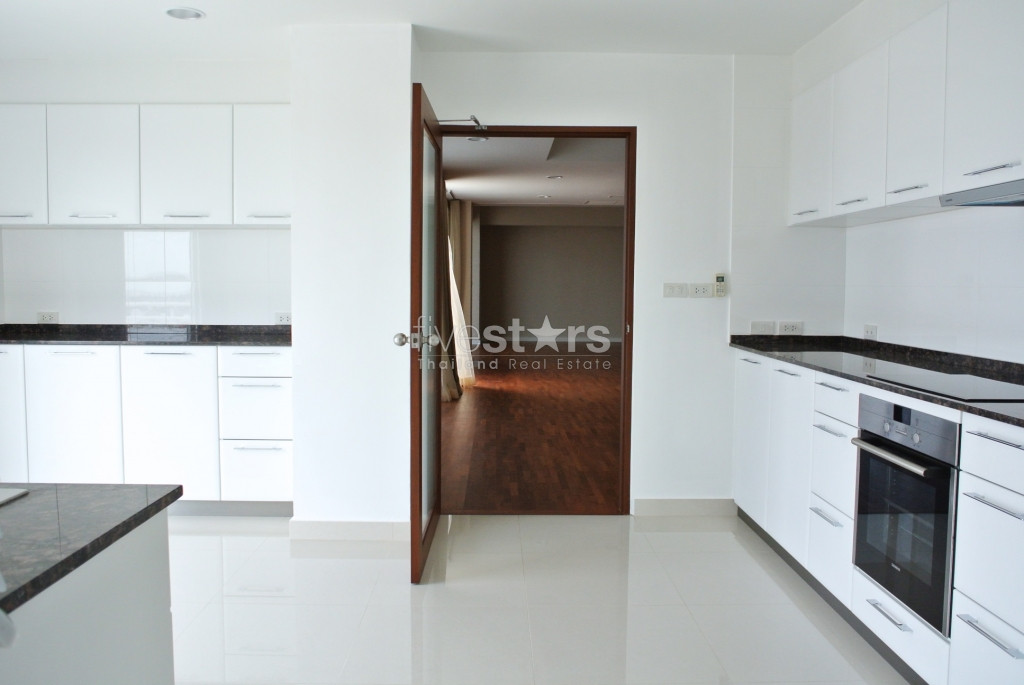 Superbe duplex avec 4 chambres et terrasse privée, photo 2