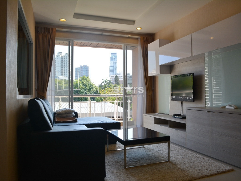 Bel appartement 2 chambres quartier Phromphong
