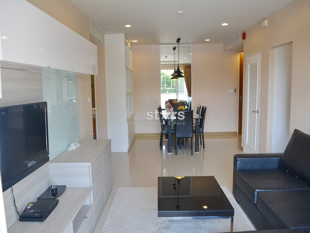 Bel appartement 2 chambres quartier Phromphong, photo 2