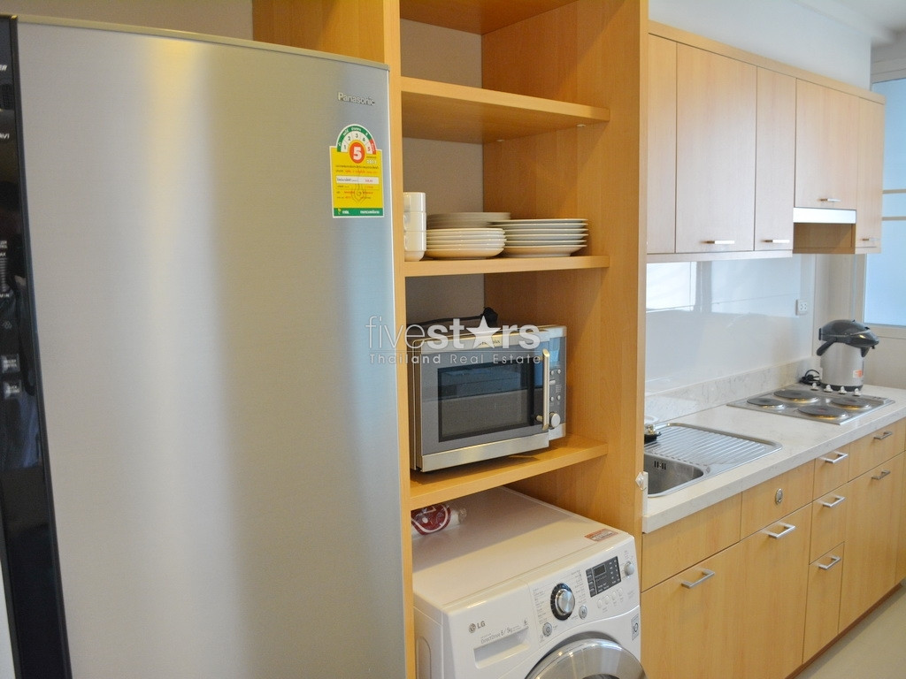 Bel appartement 2 chambres quartier Phromphong, photo 5