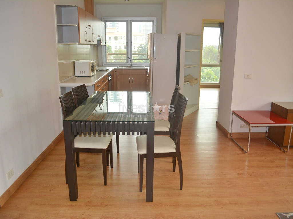 Vaste appartement 2 chambres proche BTS Saladaeng, photo 3