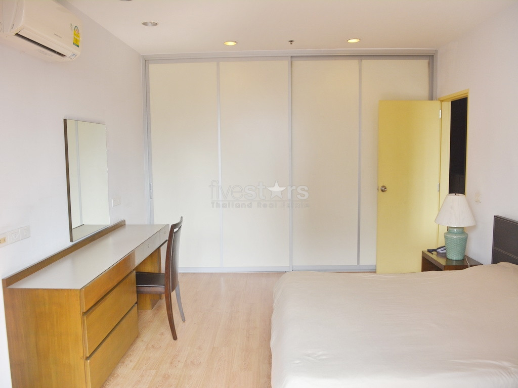 Vaste appartement 2 chambres proche BTS Saladaeng, photo 7