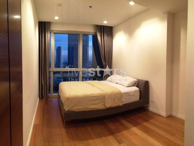 2 bedroom condominium for Sale at The River, photo 3
