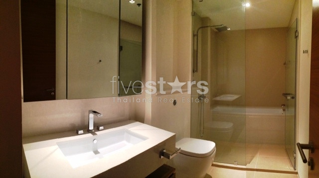 2 bedroom condominium for Sale at The River, photo 4