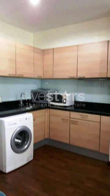 2 bedroom condominium for rent conveniently located close to BTS Chidlom Station, photo 8