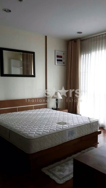 2 bedroom condominium for rent conveniently located close to BTS Chidlom Station, photo 5