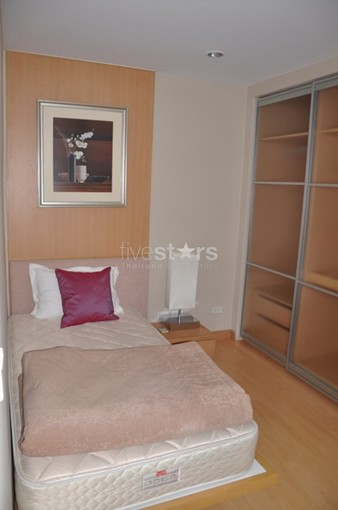 2 bedroom condo for rent close to BTS Ekamai Station, photo 7